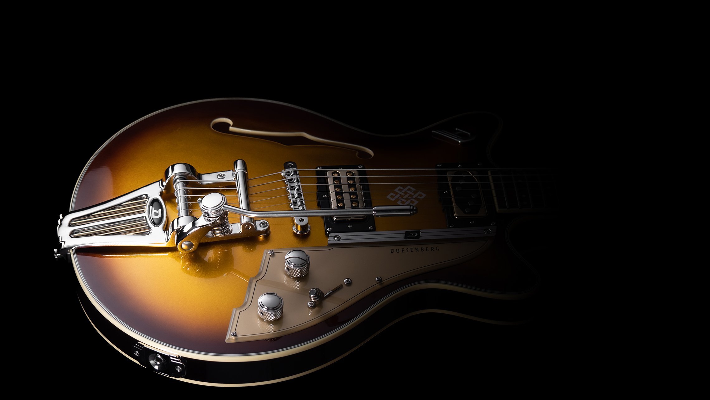 LAYOUT_DAC-JW_05 Duesenberg Alliance Series Joe Walsh Tremolo view