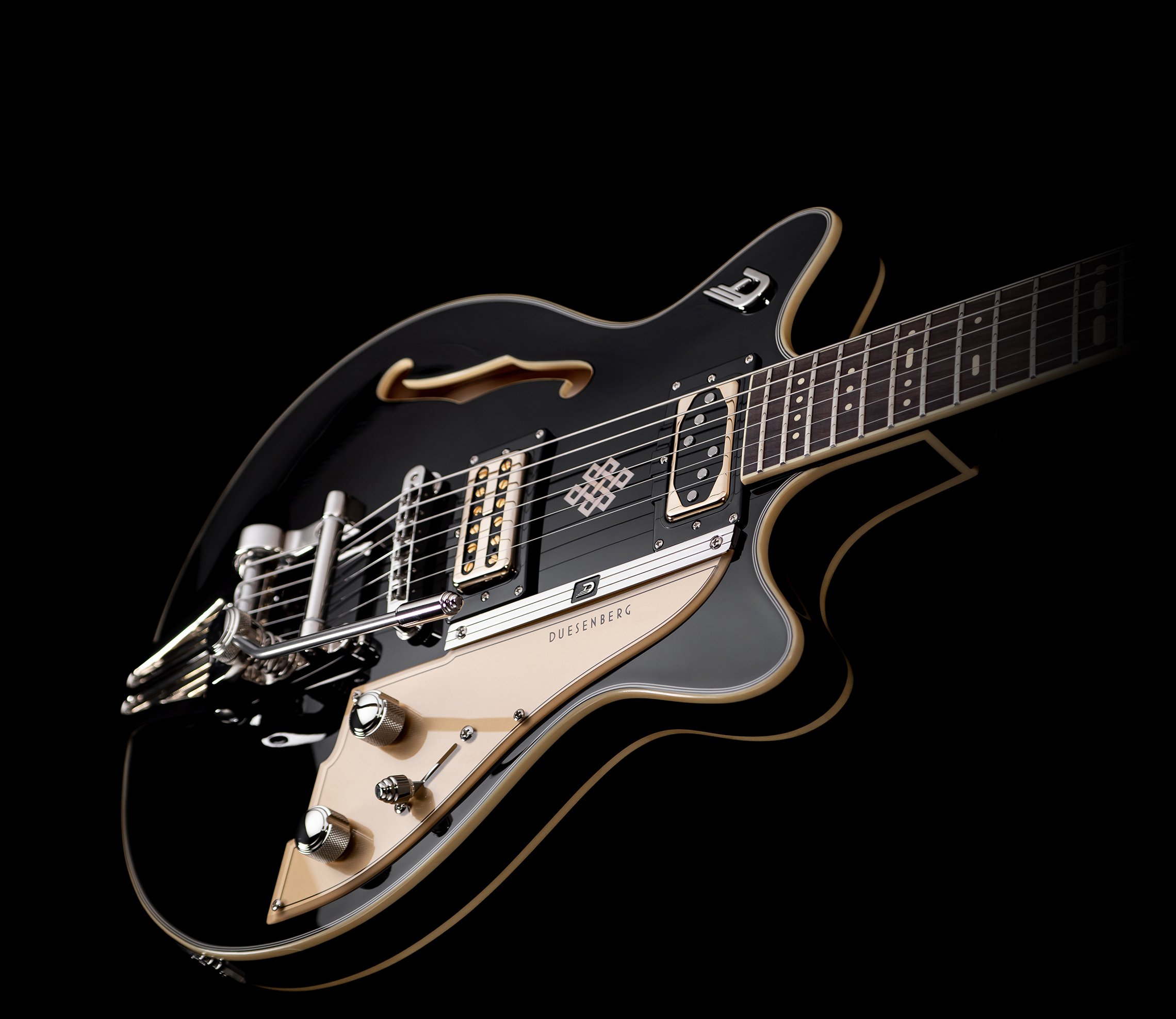 LAYOUT_DAC-JW_06 Duesenberg Alliance Series Joe Walsh Black product shot